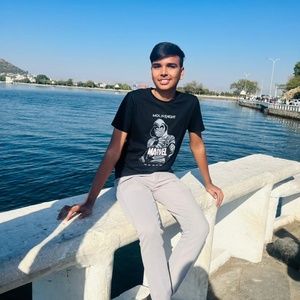 Meet your Posher, Nikhil